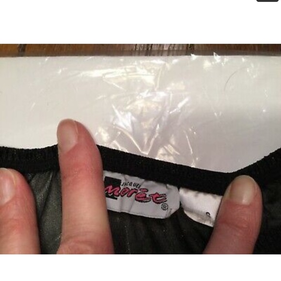 Moret Girls Black Shimmery Dance Skirt Sz S 6/8? - Picture 2 of 6